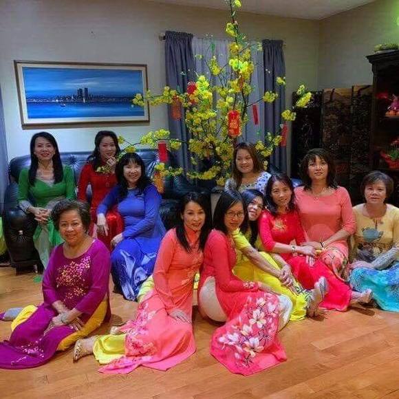 Meet your Posher, Tuyet - Picture 1 of 1